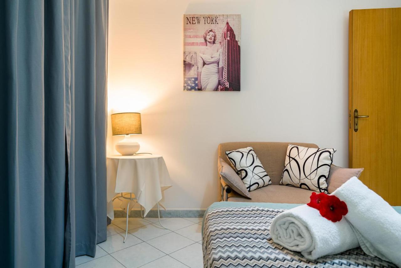 Loft Baia Di Letoianni